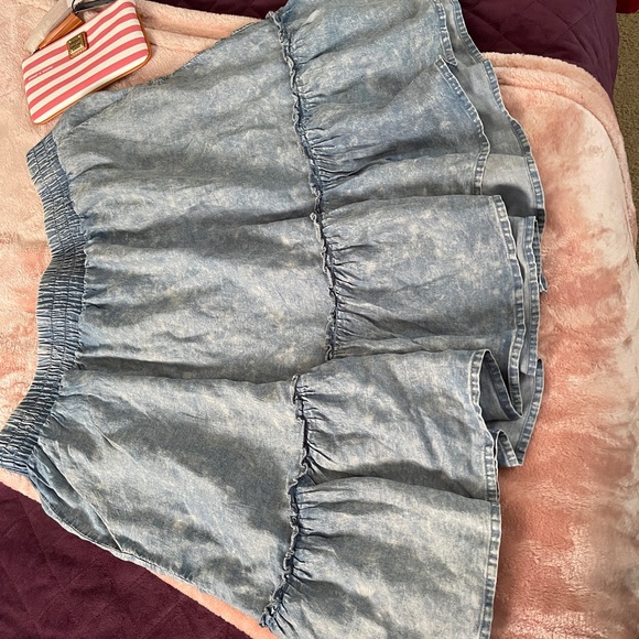 Mini Chambray Skirt Torrid Size 1 - Picture 5 of 7
